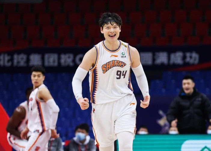 🏀广州vs上海前瞻：大鲨鱼兵强马壮势如破竹，龙狮主场负隅顽抗